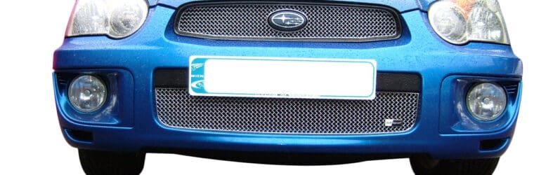 Zunsport Subaru Impreza BlobEye Top & bottom (half span) Front Grille Set SILVER