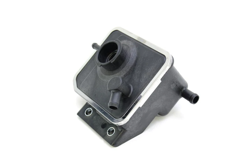 Genuine Subaru Impreza Plastic Water Header Tank V1 - V2 - Image 2
