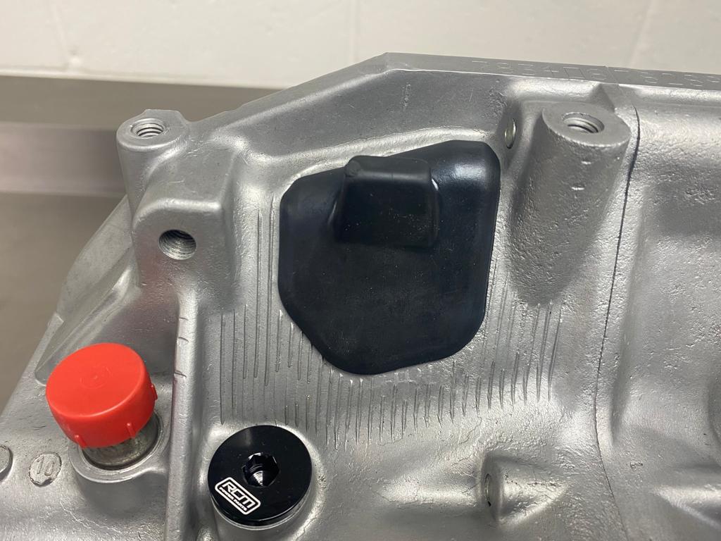 SEN1114 – view 3 Bell housing plug installed in an engine case, location illustration only