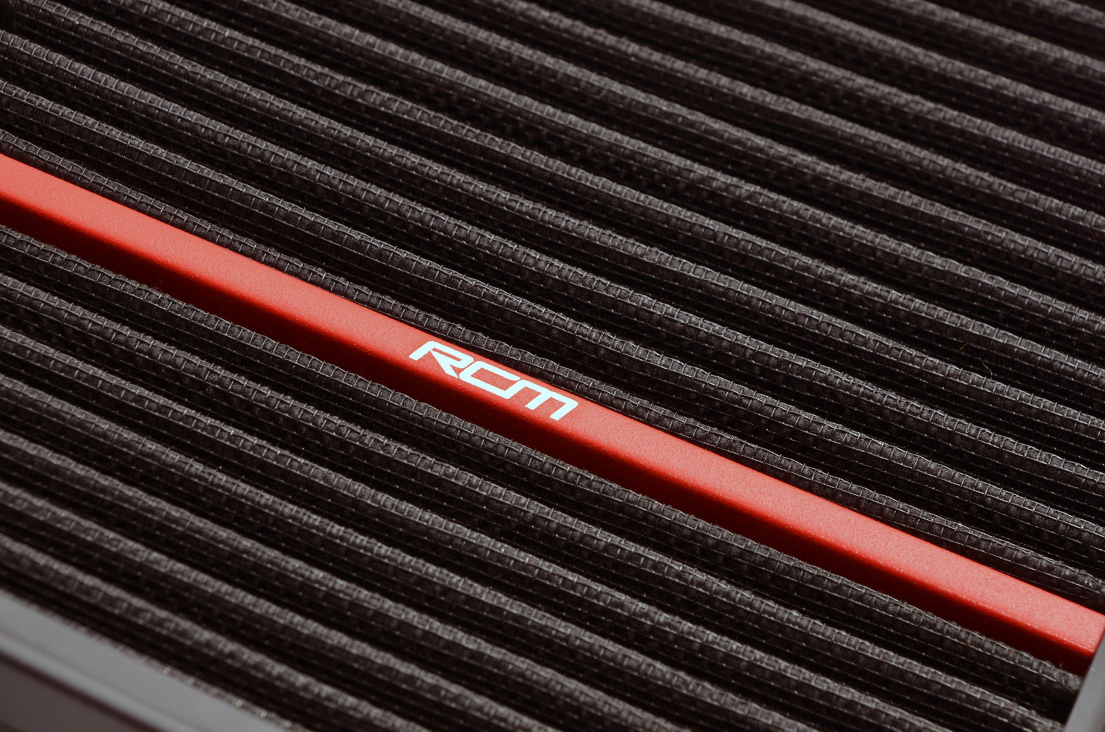 RCM3408-7.jpg RCM3408 filter pleats and RCM reinforcing bar, close-up